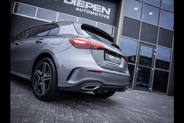 Mercedes-Benz A-Klasse A250 e Business Solution AMG - Pano l ACC l Sfeerverl. l Keyless
