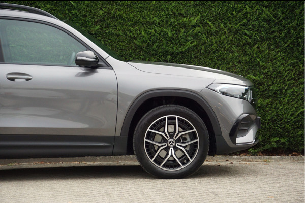 Mercedes-Benz EQB EQB 300 4M AMG Line Might 67 kWh | Panorama Dodehoek Sfeerverlichting