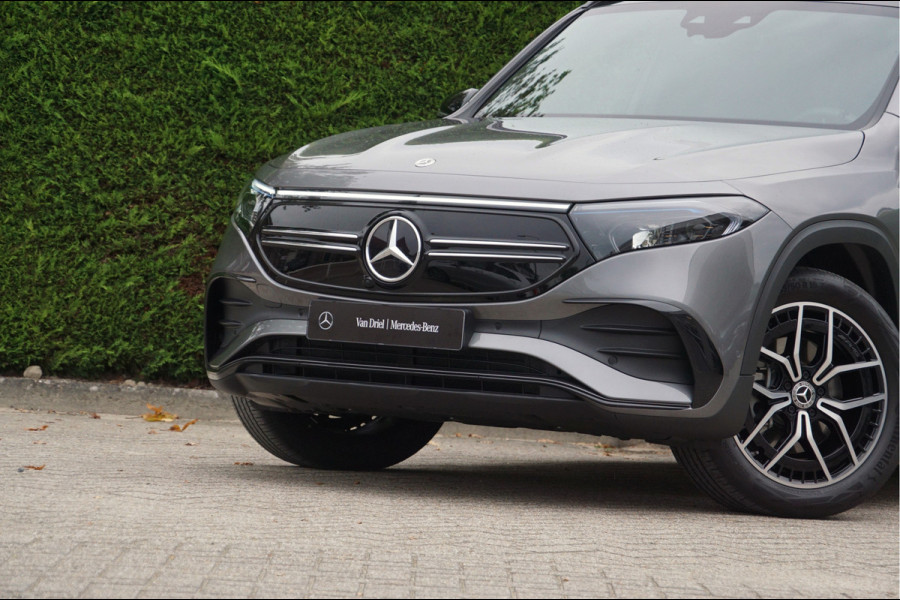 Mercedes-Benz EQB EQB 300 4M AMG Line Might 67 kWh | Panorama Dodehoek Sfeerverlichting