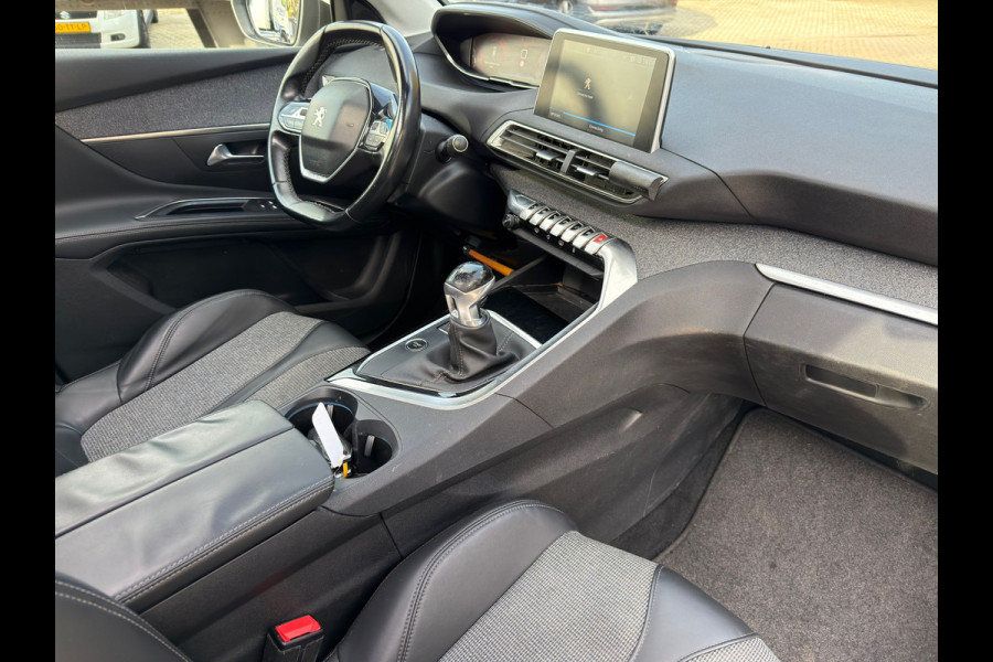 Peugeot 5008 1.2 PureTech Blue Lease Premium l 7 persoons l Distr VV l Camera l Pano l rijdt en schakelt zeer goed l