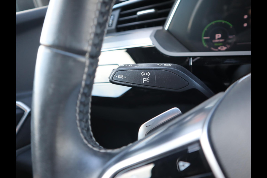 Audi e-tron 55 quattro S edition 95 kWh | Pano | Memory Seats | 360 Camera