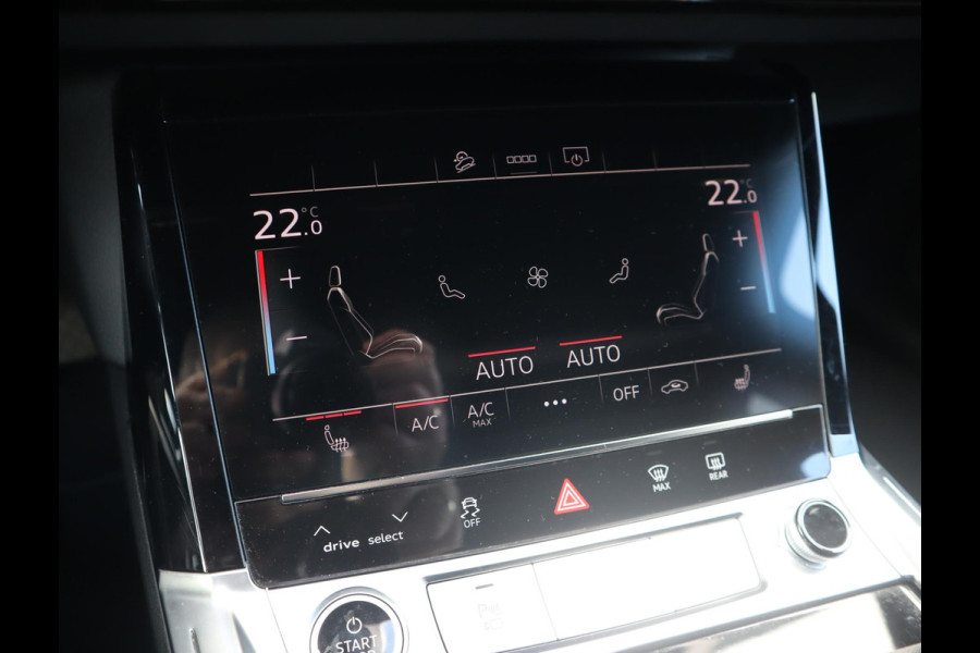 Audi e-tron 55 quattro S edition 95 kWh | Pano | Memory Seats | 360 Camera