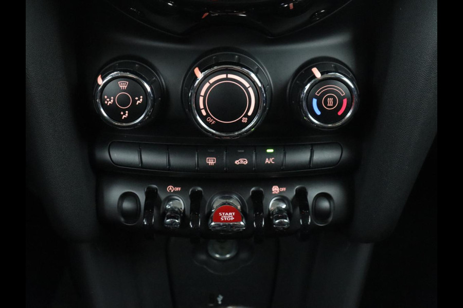 MINI 5-Deurs 1.5 One First | Cruise control | Navigatie | Carplay | Airco