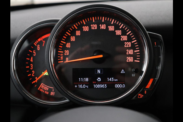 MINI 5-Deurs 1.5 One First | Cruise control | Navigatie | Carplay | Airco