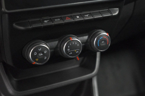 Renault Express 1.5 dCi 75 Comfort | Betimmering Laadruimte | Trekhaak | Apple Carplay | Parkeersensoren | Cruise Control