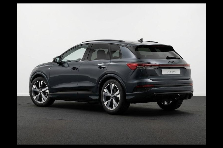 Audi Q4 e-tron S edition 63 kWh 204 pk | Techniekpakket plus | Trekhaak | Privacy glas | Optiekpakket zwart |
