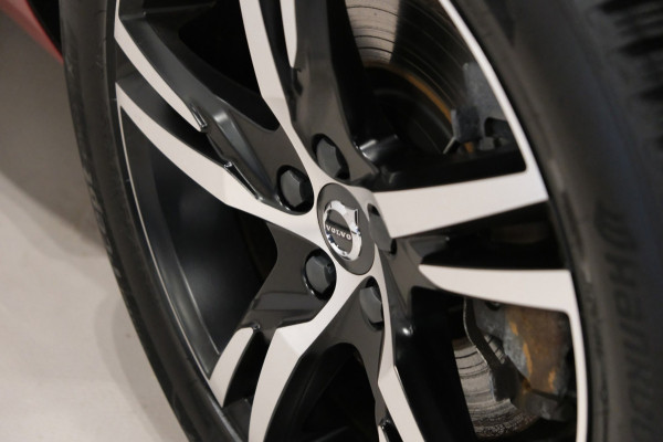Volvo XC60 2.0 B4 M Hybrid |62.893km| *Leder/Navi/Camera* Stoel+Stuurwielverwarming