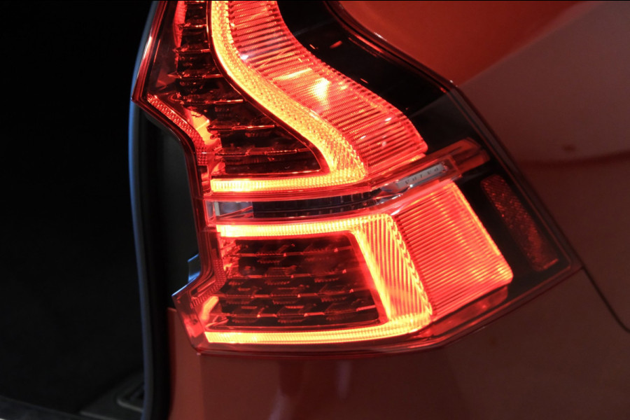 Volvo XC60 2.0 B4 M Hybrid |62.893km| *Leder/Navi/Camera* Stoel+Stuurwielverwarming
