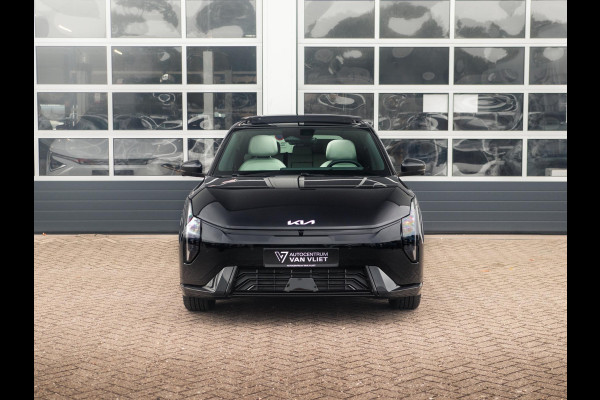 Kia EV4 GT-PlusLine 81.4 kWh | Direct leverbaar met veel korting| Full options | Navi. | Clima. | Adapt. Cruise. | Stoel&Stuur Verwarming | Glazen Schuif-/Kanteldak | Harman Kardon | Slimme Parkeerassistentie | Dodehoek Camera | GT-Line Vegan Lederen Stoelbekleding