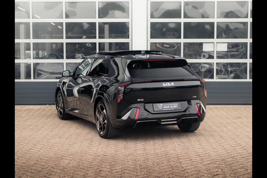Kia EV4 GT-PlusLine 81.4 kWh | Direct leverbaar met veel korting| Full options | Navi. | Clima. | Adapt. Cruise. | Stoel&Stuur Verwarming | Glazen Schuif-/Kanteldak | Harman Kardon | Slimme Parkeerassistentie | Dodehoek Camera | GT-Line Vegan Lederen Stoelbekleding
