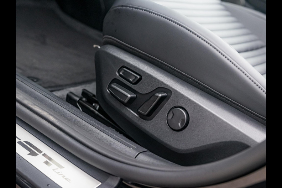 Kia EV4 GT-PlusLine 81.4 kWh | Direct leverbaar met veel korting| Full options | Navi. | Clima. | Adapt. Cruise. | Stoel&Stuur Verwarming | Glazen Schuif-/Kanteldak | Harman Kardon | Slimme Parkeerassistentie | Dodehoek Camera | GT-Line Vegan Lederen Stoelbekleding