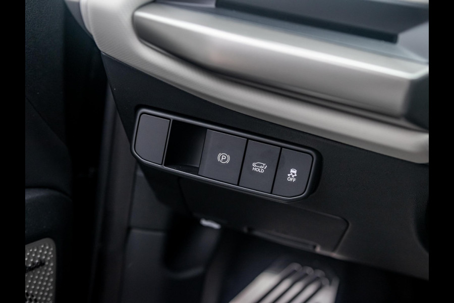 Kia EV4 GT-PlusLine 81.4 kWh | Direct leverbaar met veel korting| Full options | Navi. | Clima. | Adapt. Cruise. | Stoel&Stuur Verwarming | Glazen Schuif-/Kanteldak | Harman Kardon | Slimme Parkeerassistentie | Dodehoek Camera | GT-Line Vegan Lederen Stoelbekleding