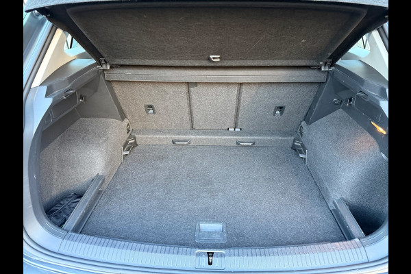 Volkswagen Tiguan 1.4 TSI Comfortline Business / Trekhaak / Xenon / Led