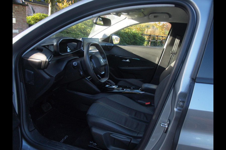 Peugeot e-208 EV Allure Pack 50 kWh | SOH 94% | Camera | Apple Carplay | Stoelverwarming | Navi | NL-Auto |