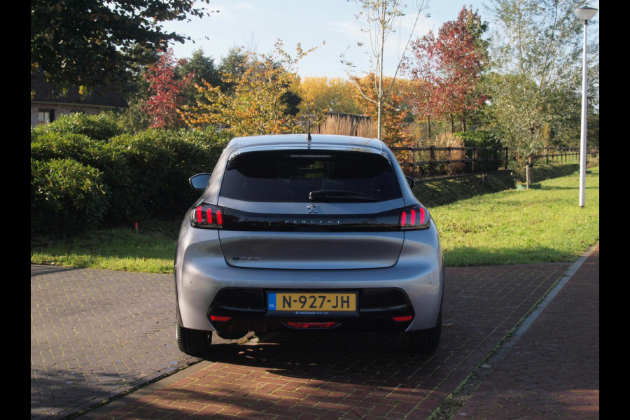Peugeot e-208 EV Allure Pack 50 kWh | SOH 94% | Camera | Apple Carplay | Stoelverwarming | Navi | NL-Auto |