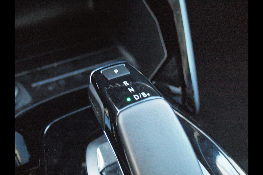Peugeot e-208 EV Allure Pack 50 kWh | SOH 94% | Camera | Apple Carplay | Stoelverwarming | Navi | NL-Auto |