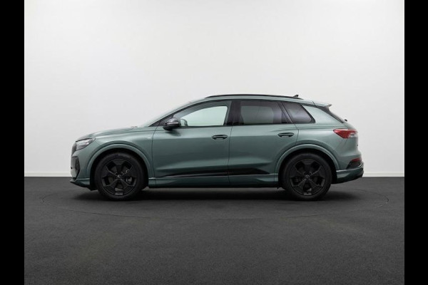 Audi Q4 e-tron S edition performance 82 kWh 286 pk | Techniekpakket plus | Glazen panoramadak | Lichtpakket plus ambient light | Trekhaak |