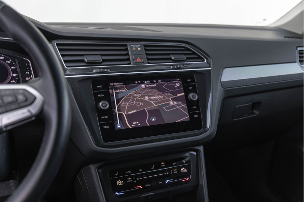 Volkswagen Tiguan 1.5 TSI Life Business IQ Light Discover Media Camera