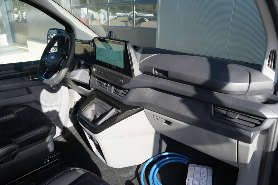Ford E-Transit Custom 340 L2H1 MS-RT 71 kWh DC 286pk 5 Zits - 2x Schuif - Kuipstoelen - Stoel/Stuurverwarming - 360 Camera - Ultimate Pack - Rijklaar