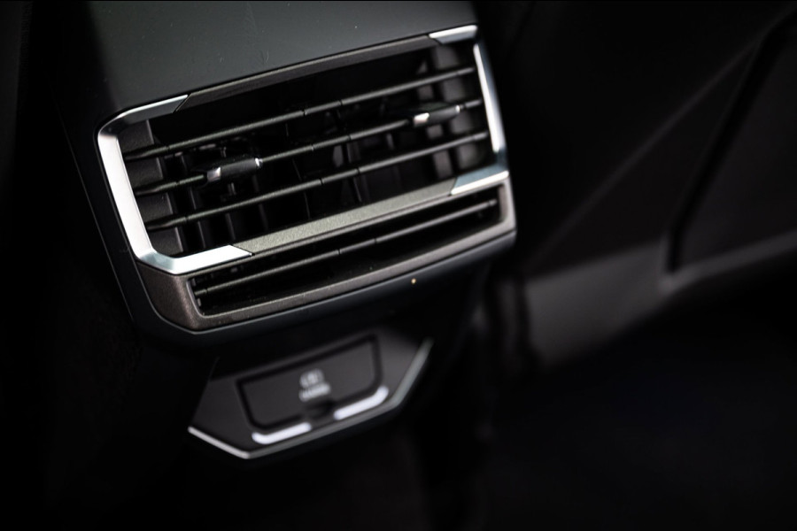 Lynk & Co 01 1.5 1.5 261PK Plug-in Hybrid | Origineel NL | 360 Camera Pano/dak Apple/Carplay Adaptive/Cruise