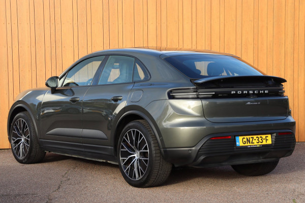 Porsche Macan 4 100 kWh Org.NL pano/schuifdak
