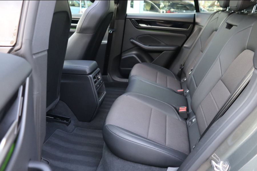 Porsche Macan 4 100 kWh Org.NL pano/schuifdak