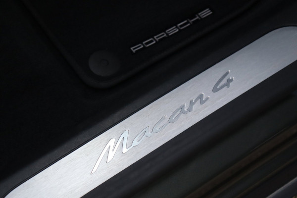 Porsche Macan 4 100 kWh Org.NL pano/schuifdak
