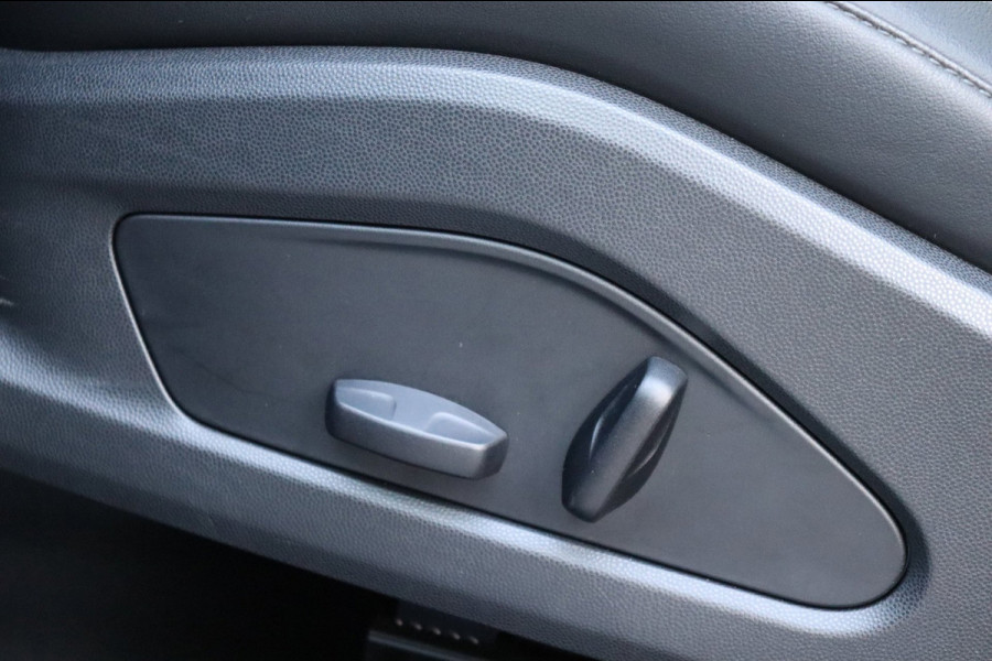 Porsche Macan 4 100 kWh Org.NL pano/schuifdak