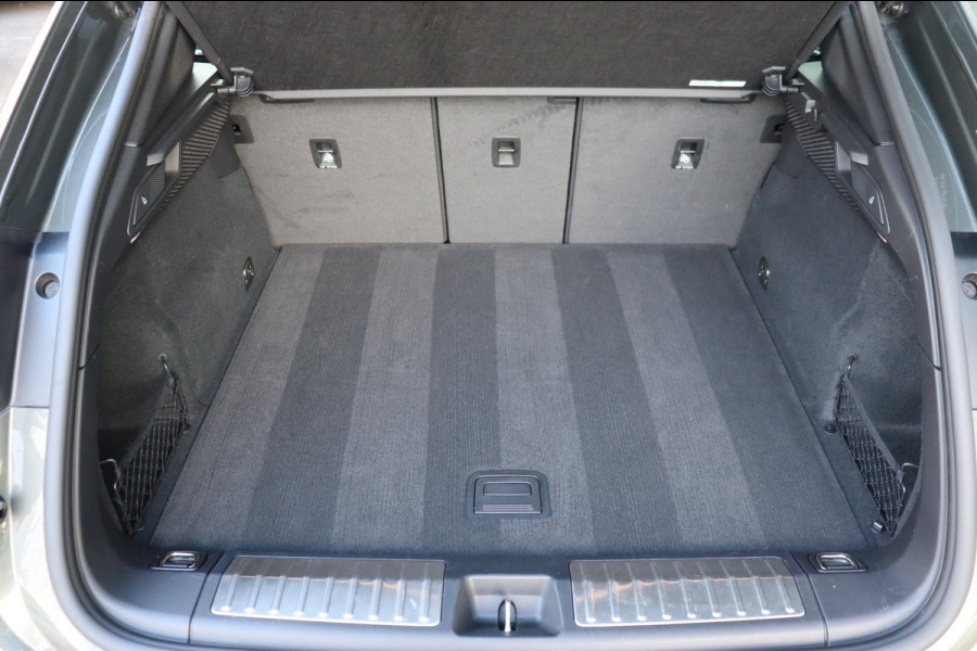 Porsche Macan 4 100 kWh Org.NL pano/schuifdak