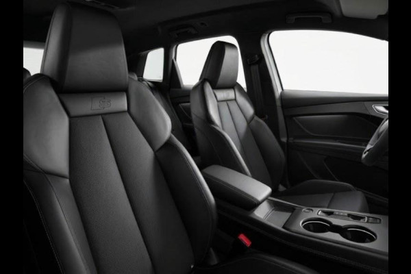 Audi Q4 e-tron S edition 63 kWh 204 pk | Techniekpakket plus | Trekhaak | Privacy glas | Optiekpakket zwart |