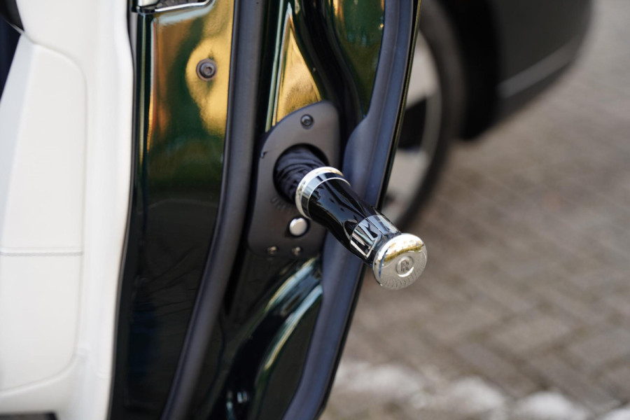 Rolls-Royce Cullinan 6.75 V12 / NL-Auto / Bespoke Audio / Dealer Serviced