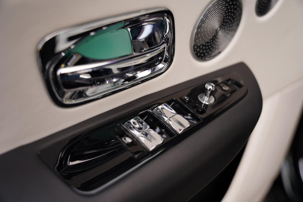 Rolls-Royce Cullinan 6.75 V12 / NL-Auto / Bespoke Audio / Dealer Serviced