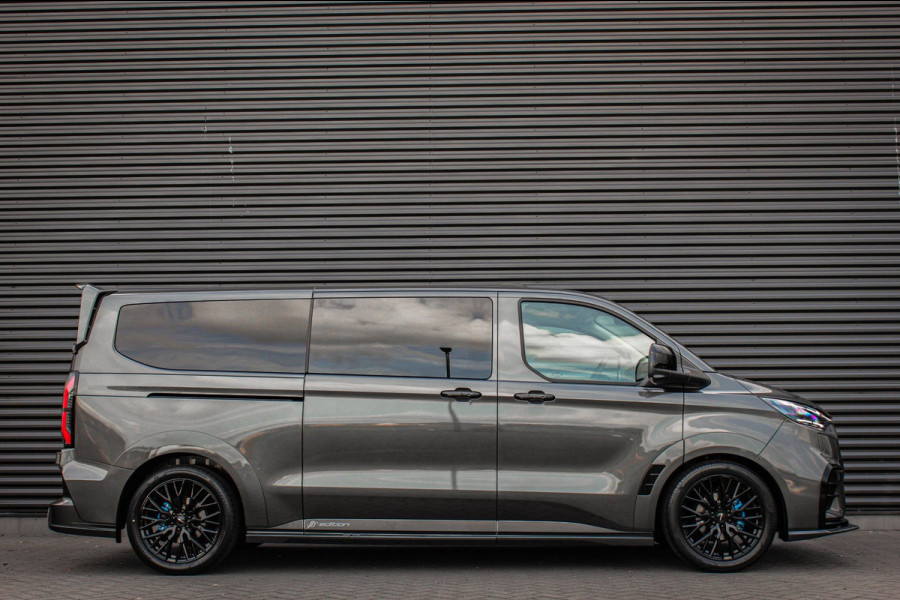Ford E-Transit Custom 320 L2H1 MS-RT 71kWh 286PK DC DUBBEL CABINE / KUIPSTOELEN / DIRECT RIJDEN / NAVIGATIE / BLACK OPS/JB-EDITION