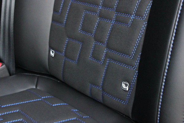 Ford E-Transit Custom 320 L2H1 MS-RT 71kWh 286PK DC DUBBEL CABINE / KUIPSTOELEN / DIRECT RIJDEN / NAVIGATIE / BLACK OPS/JB-EDITION