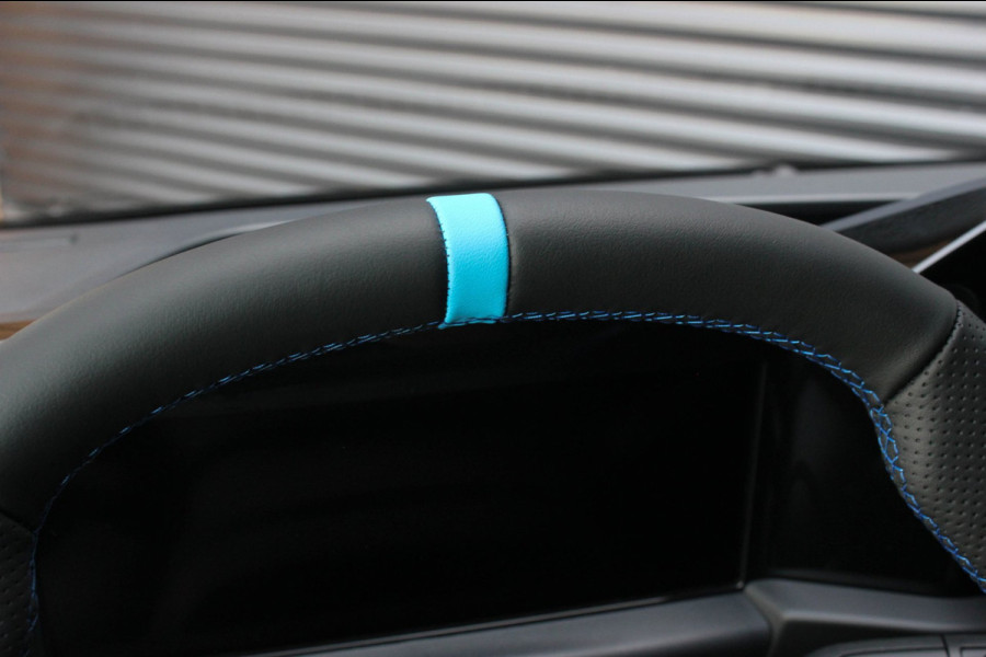 Ford E-Transit Custom 320 L2H1 MS-RT 71kWh 286PK DC DUBBEL CABINE / KUIPSTOELEN / DIRECT RIJDEN / NAVIGATIE / BLACK OPS/JB-EDITION