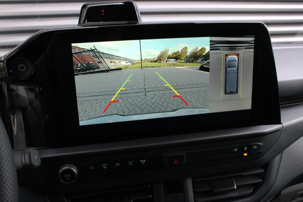 Ford E-Transit Custom 320 L2H1 MS-RT 71kWh 286PK DC DUBBEL CABINE / KUIPSTOELEN / DIRECT RIJDEN / NAVIGATIE / BLACK OPS/JB-EDITION