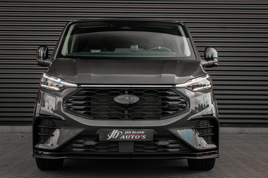 Ford E-Transit Custom 320 L2H1 MS-RT 71kWh 286PK DC DUBBEL CABINE / KUIPSTOELEN / DIRECT RIJDEN / NAVIGATIE / BLACK OPS/JB-EDITION