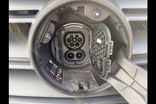 Mercedes-Benz Sprinter 312 55kWh L2H2 Elektrisch 168km WLTP 92.9% (SOH) 80KW Snelladen Climate Control Stoelverwarming Camera Laadkabel