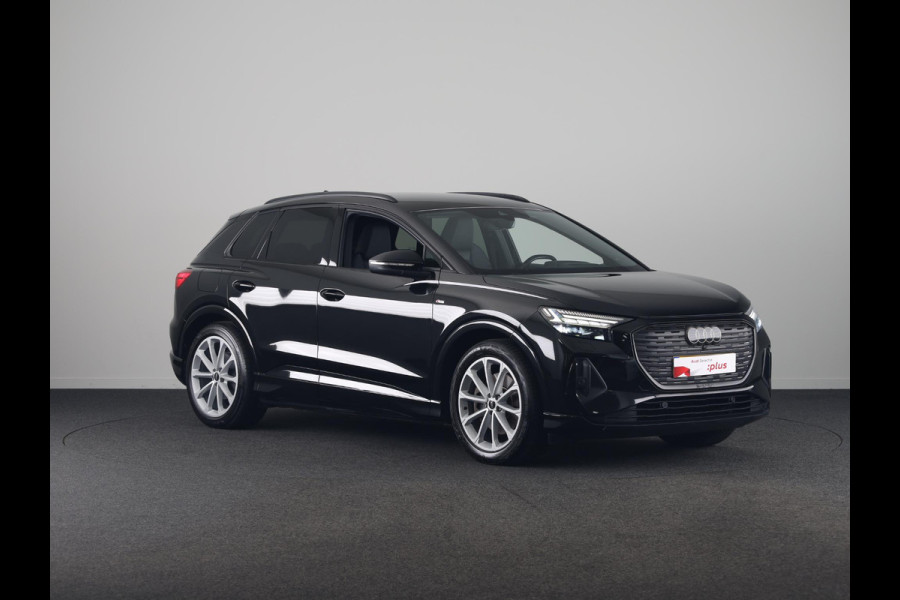 Audi Q4 e-tron 40 Launch edition S Competition 77 kWh 204 pk | SOH 97,14% | Warmtepomp | Navigatie | Parkeersensoren | Achteruitrijcamera | Stoelverwarming | Sonos Geluidssysteem | Head-up display | S-Line |