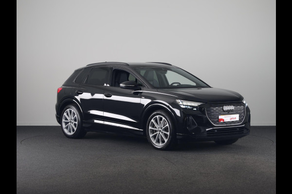 Audi Q4 e-tron 40 Launch edition S Competition 77 kWh 204 pk | SOH 97,14% | Warmtepomp | Navigatie | Parkeersensoren | Achteruitrijcamera | Stoelverwarming | Sonos Geluidssysteem | Head-up display | S-Line |