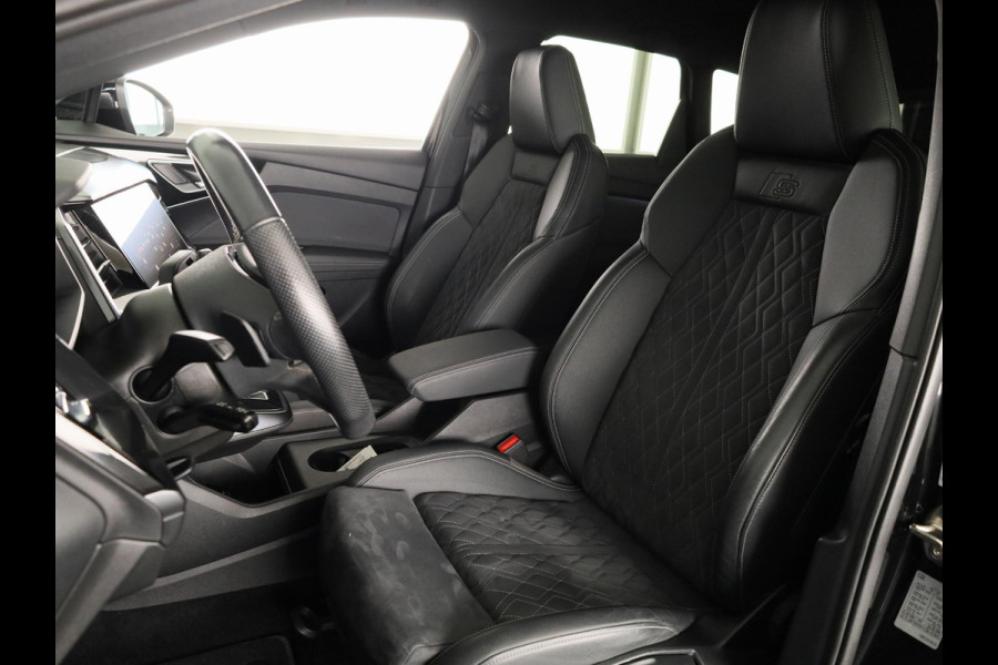 Audi Q4 e-tron 40 Launch edition S Competition 77 kWh 204 pk | SOH 97,14% | Warmtepomp | Navigatie | Parkeersensoren | Achteruitrijcamera | Stoelverwarming | Sonos Geluidssysteem | Head-up display | S-Line |