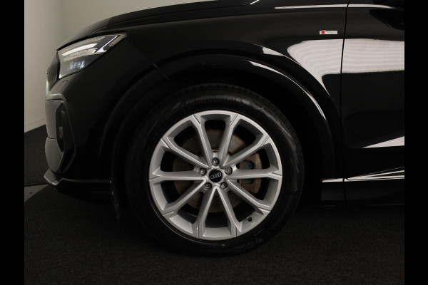 Audi Q4 e-tron 40 Launch edition S Competition 77 kWh 204 pk | SOH 97,14% | Warmtepomp | Navigatie | Parkeersensoren | Achteruitrijcamera | Stoelverwarming | Sonos Geluidssysteem | Head-up display | S-Line |