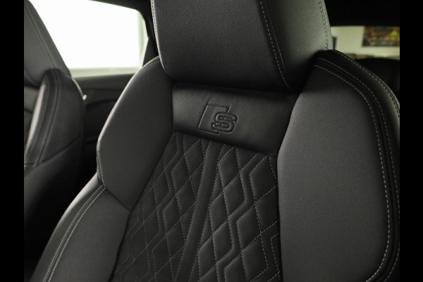 Audi Q4 e-tron 40 Launch edition S Competition 77 kWh 204 pk | SOH 97,14% | Warmtepomp | Navigatie | Parkeersensoren | Achteruitrijcamera | Stoelverwarming | Sonos Geluidssysteem | Head-up display | S-Line |