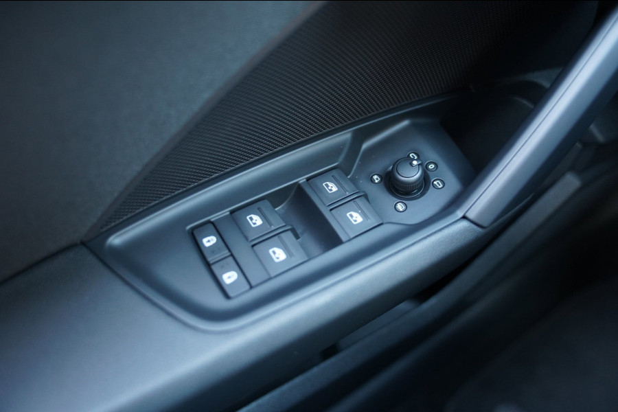 Audi A3 Sportback 40 TFSI e Advanced edition|Prijs incl. 12 mnd garantie| NAV LMV DAB PDC Carplay Bluetooth