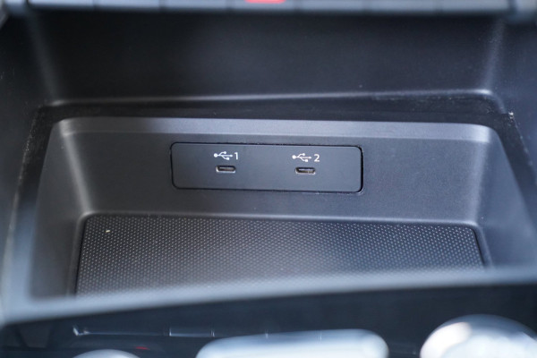Audi A3 Sportback 40 TFSI e Advanced edition|Prijs incl. 12 mnd garantie| NAV LMV DAB PDC Carplay Bluetooth