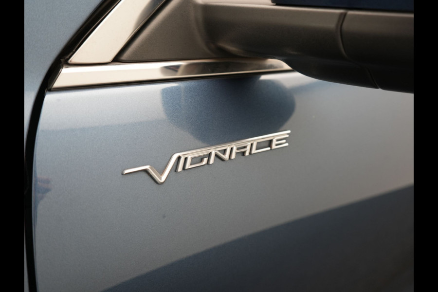 Ford Kuga 2.5 PHEV Vignale 225pk Dealer O.H | Trekhaak Af Fabriek | Panodak | Adaptive Cruise | 360 Camera | Bang & Olufsen | Head Up | Lederen Sportstoelen Memory & Verwarmd | Keyless | Apple Carplay | Navigatie | Virtual | DAB | 18"L.M | Plug In Hybrid |