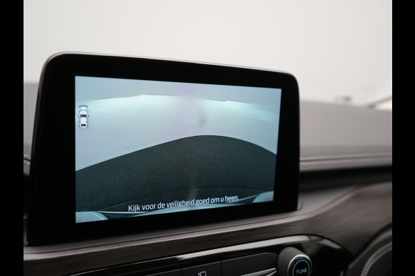 Ford Kuga 2.5 PHEV Vignale 225pk Dealer O.H | Trekhaak Af Fabriek | Panodak | Adaptive Cruise | 360 Camera | Bang & Olufsen | Head Up | Lederen Sportstoelen Memory & Verwarmd | Keyless | Apple Carplay | Navigatie | Virtual | DAB | 18"L.M | Plug In Hybrid |