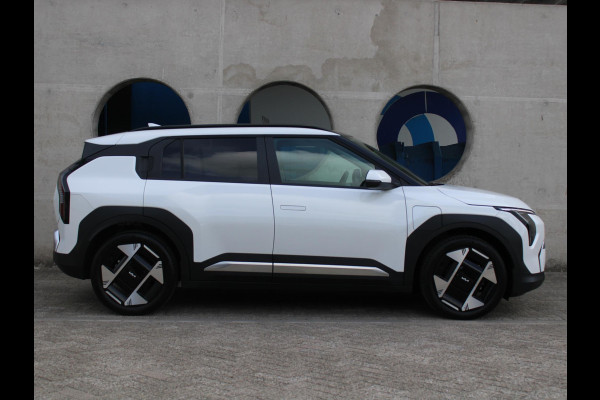 Kia EV3 Plus Advanced 81.4 kWh | STOEL EN STUURVERWARMING | 19 INCH LMV | DODEHOEK DETECTIE |