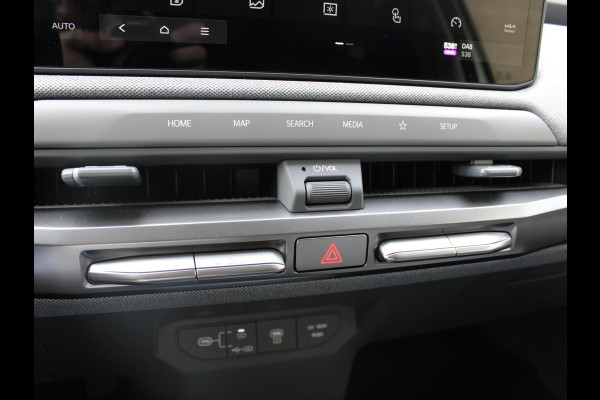 Kia EV3 Plus Advanced 81.4 kWh | STOEL EN STUURVERWARMING | 19 INCH LMV | DODEHOEK DETECTIE |