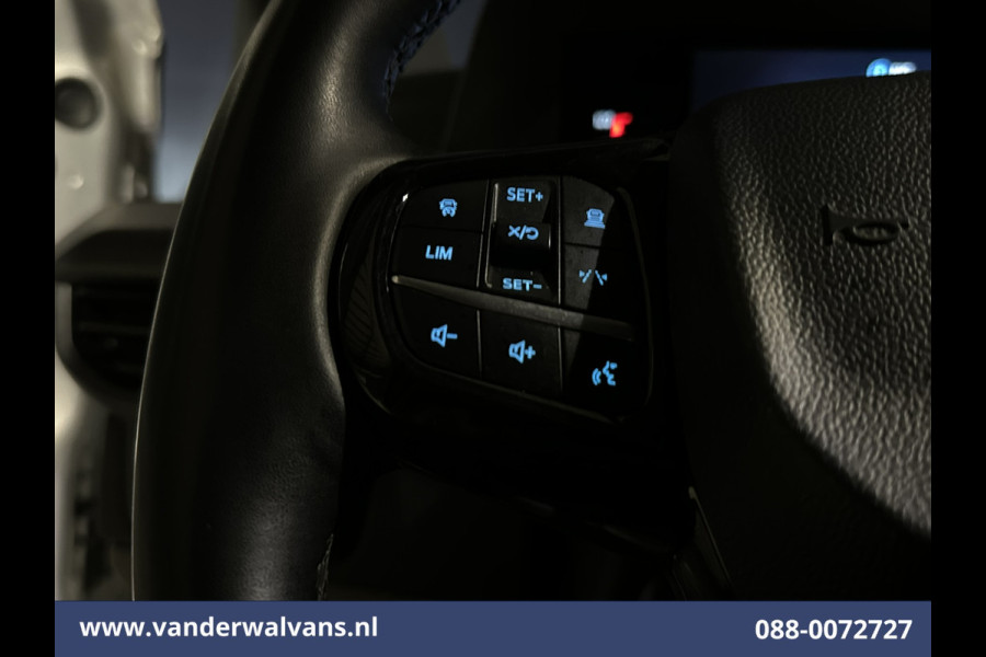 Ford Transit Custom 2.0 TDCI 136pk L2H1 Euro6 Airco | Camera | Navigatie | Apple Carplay | LED | Cruisecontrol Android Auto, Stoelverwarming, Verwarmde voorruit, Verwarmbare Spiegels, Parkeersensoren, Bijrijdersbank
